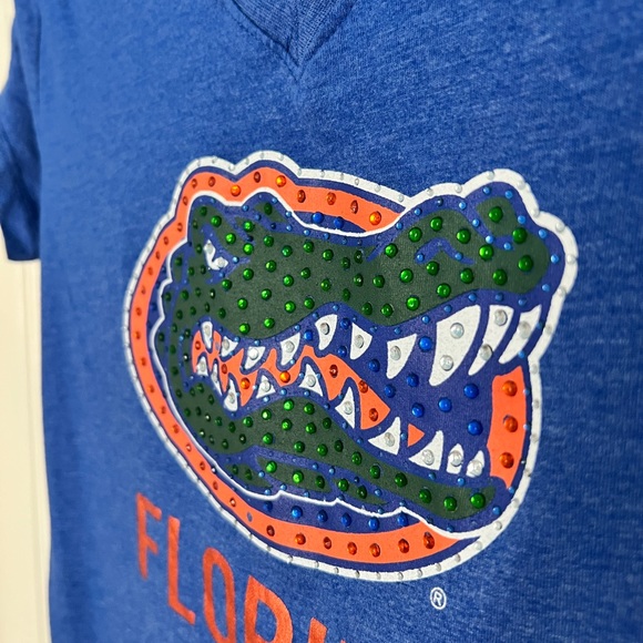 Florida GATORS Blue V-Neck Short Sleeve T-Shirt by Campus Heritage-Size M - Picture 5 of 10